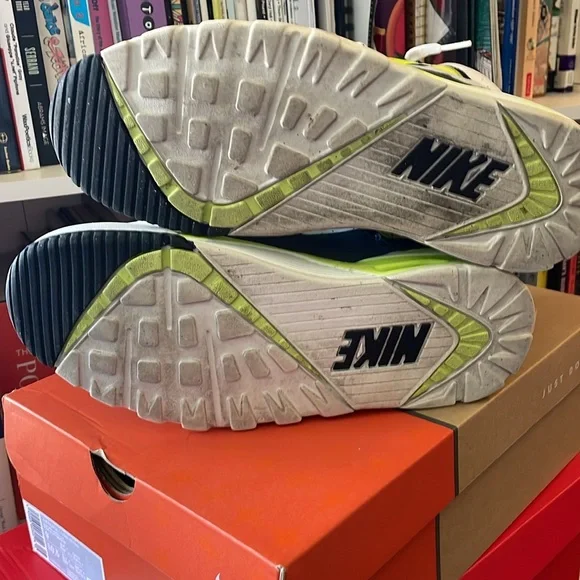 Nike Air Trainer “Volt”  (Men’s 8.5) - Picture 3 of 6